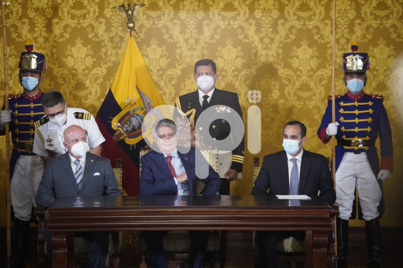 UIO-POL-MINISTRO-R.EXTERIORES-HOLGUIN