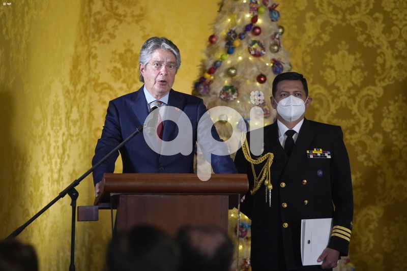 UIO-POL-MINISTRO-R.EXTERIORES-HOLGUIN