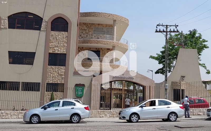 GYE-FACHADA-HOSPITAL-CEMENTERIO