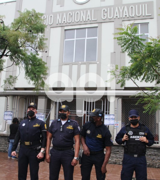 GYE-CLAUSURA-COLEGIOS-GUAYAQUIL