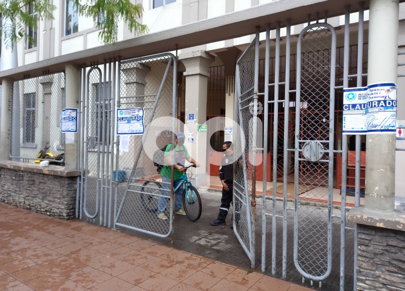 GYE-CLAUSURA-COLEGIOS-GUAYAQUIL