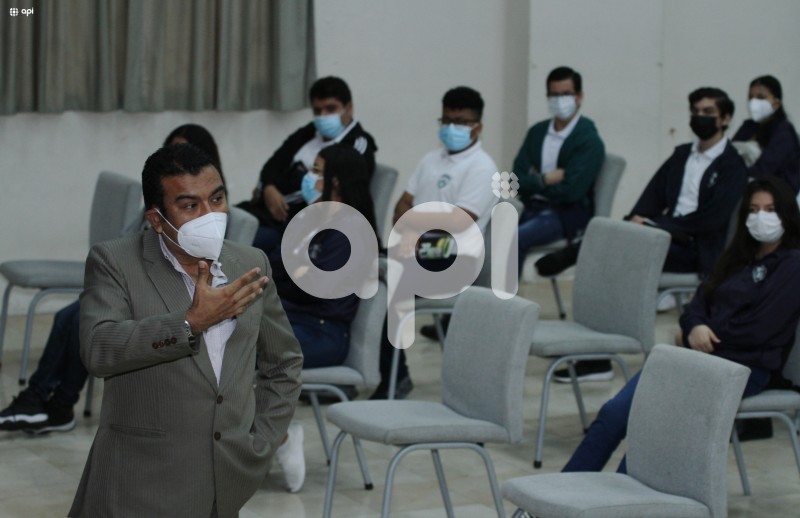 GYE-RETORNO-CLASES-PRESENCIALES
