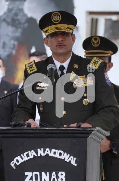 GYE-CAMBIO-MANDO-POLICIA