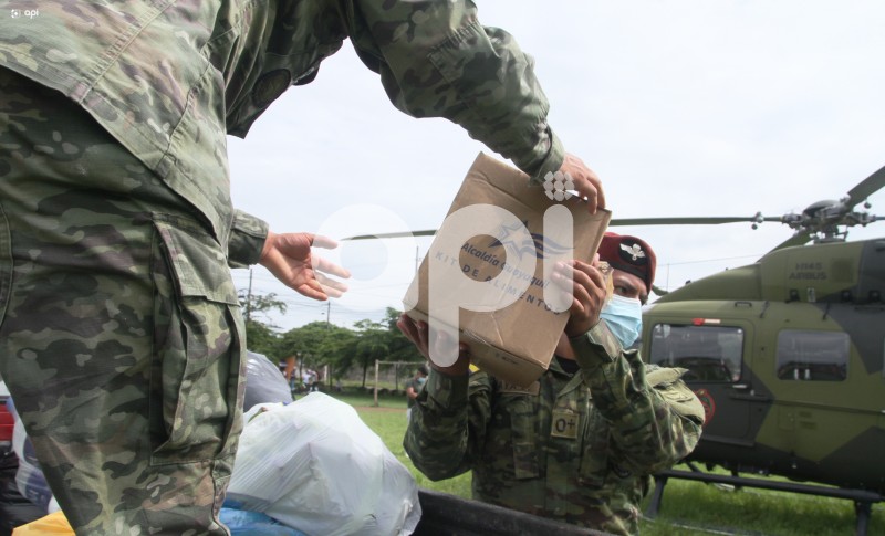 GYE-AYUDA-EJERCITO
