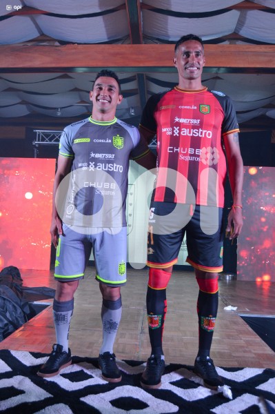 CUE-PRESENTACION-CAMISETA-CUENCA