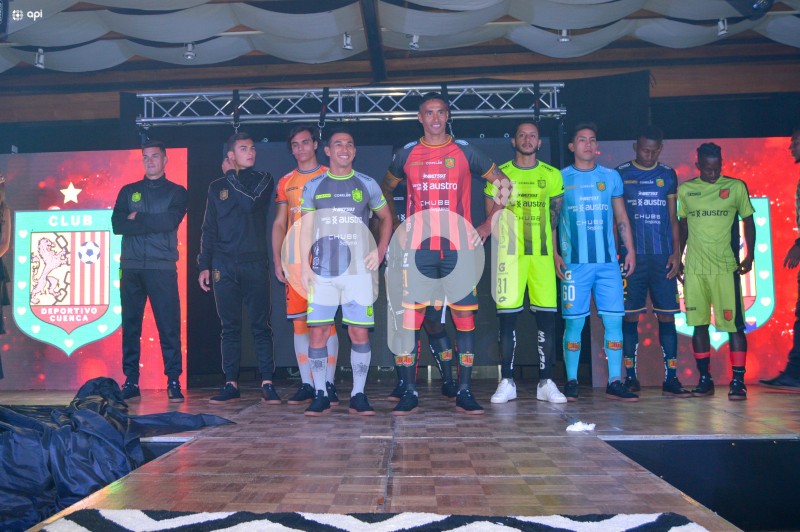 CUE-PRESENTACION-CAMISETA-CUENCA