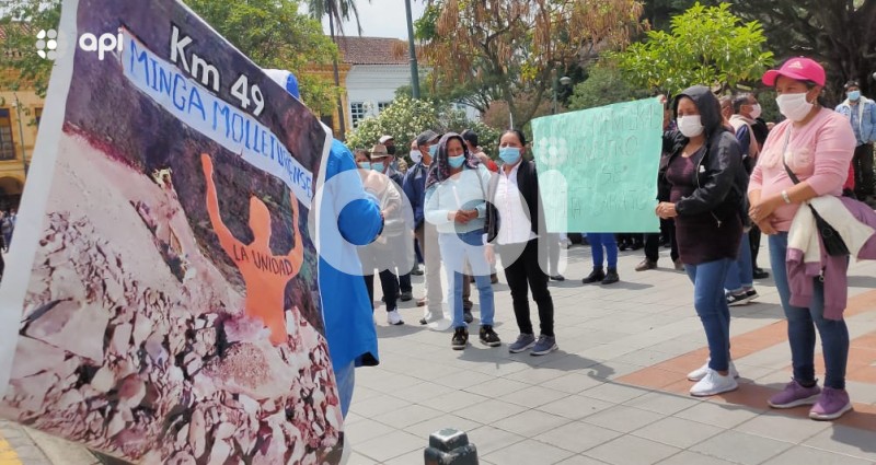 CUE-PROTESTA-MORADORES-MOLLETURO
