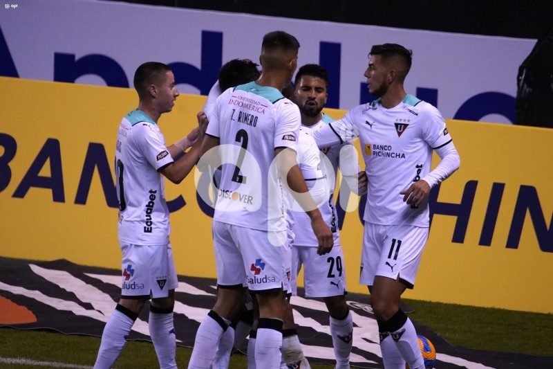 UIO-NOCHE-BLANCA-LDU