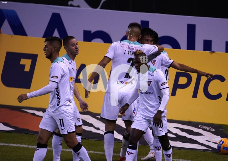 UIO-NOCHE-BLANCA-LDU