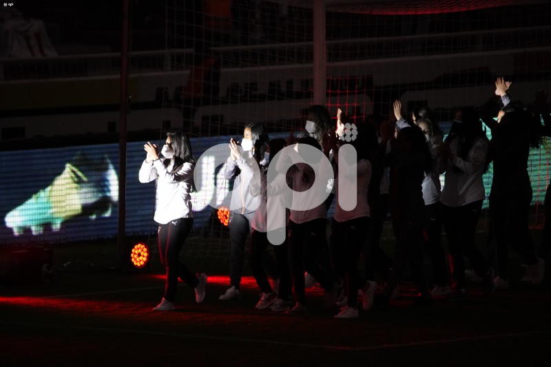 UIO-NOCHE-BLANCA-LDU