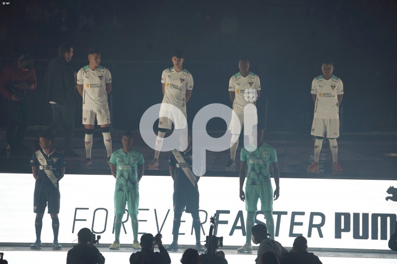 UIO-NOCHE-BLANCA-LDU