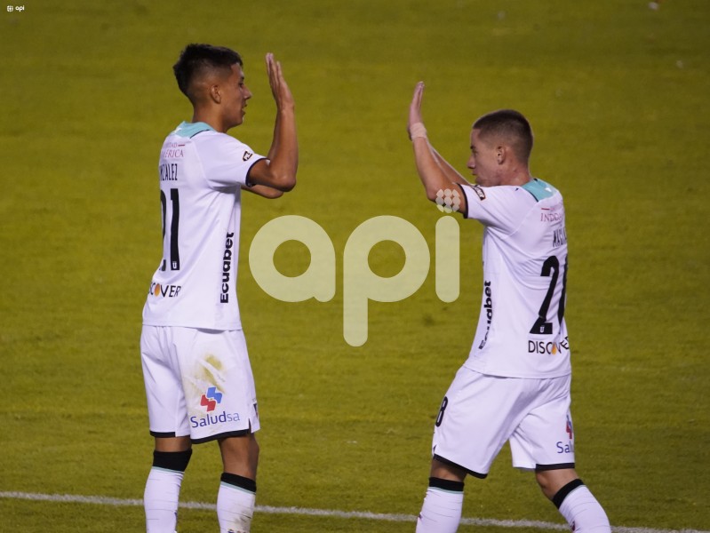 UIO-NOCHE-BLANCA-LDU