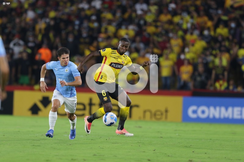 FBL-LIBERTADORES-BARCELONA-TORQUE