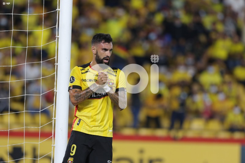 FBL-LIBERTADORES-BARCELONA-TORQUE