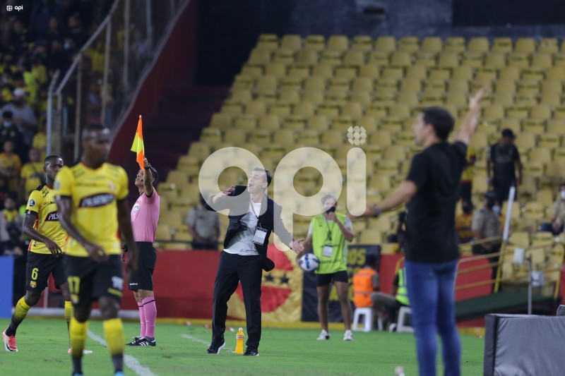 FBL-LIBERTADORES-BARCELONA-TORQUE