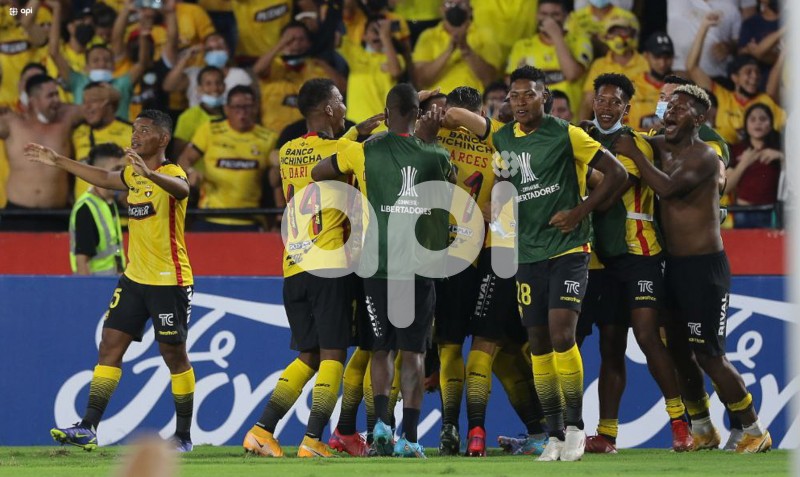 FBL-LIBERTADORES-BARCELONA-TORQUE