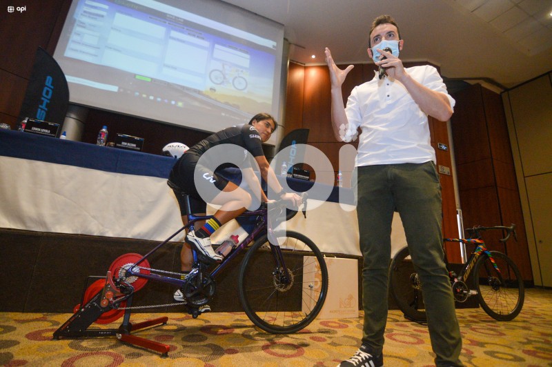 CUE-BIOMECANICA-CICLISMO