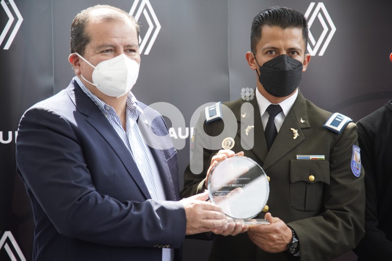 UIO-SOI-HOMENAJE-RENAULT-CANESPN-GASCA