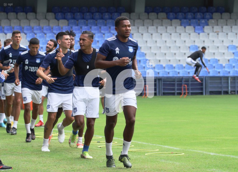 GYE-ENTRENAMIENTO-EMELEC
