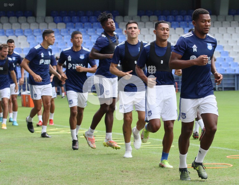 GYE-ENTRENAMIENTO-EMELEC