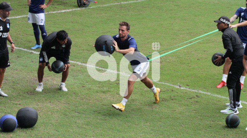 GYE-ENTRENAMIENTO-EMELEC