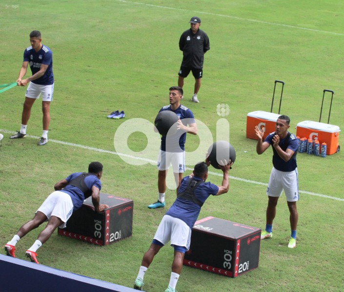 GYE-ENTRENAMIENTO-EMELEC