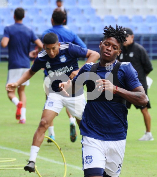 GYE-ENTRENAMIENTO-EMELEC
