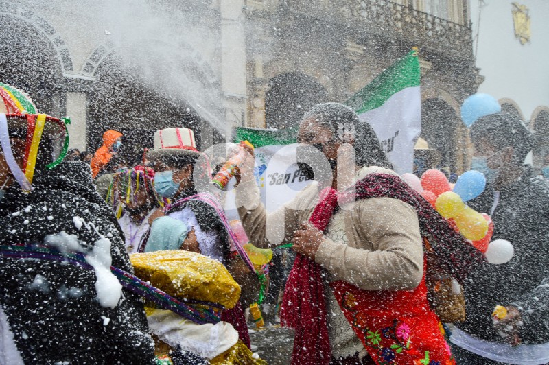 CUE-DESFILE-CARNAVAL