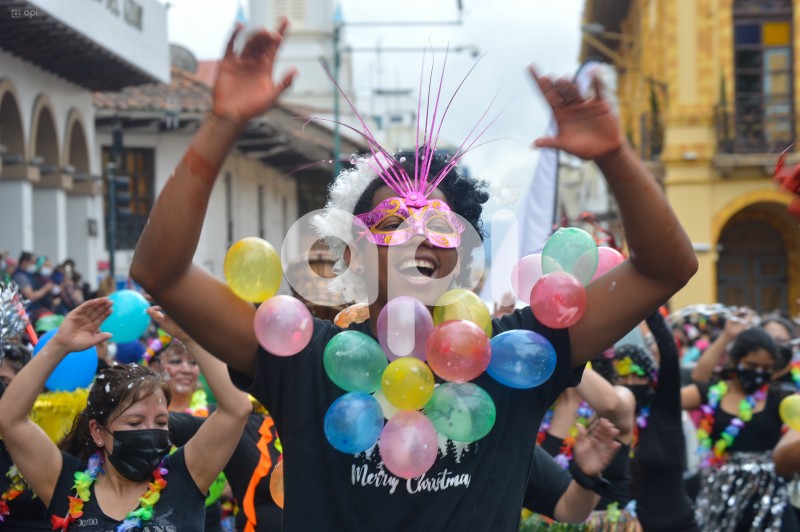 CUE-DESFILE-CARNAVAL