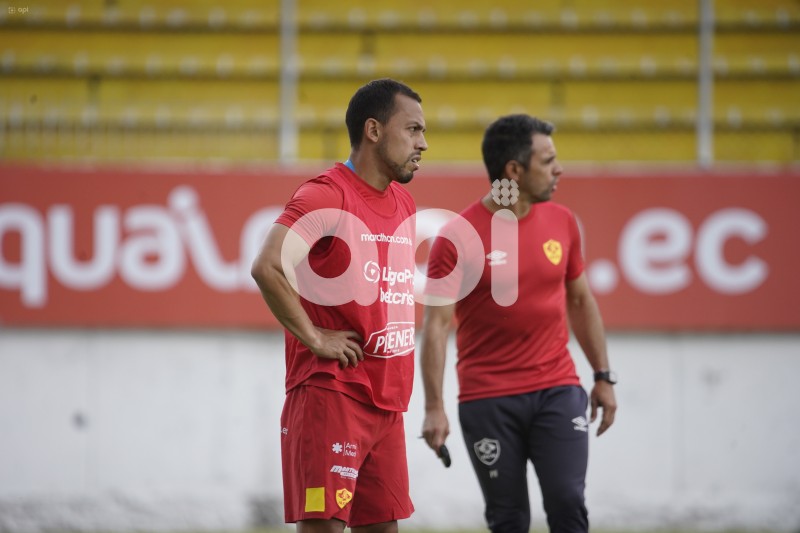 FBL-LIGAPRO-AUCAS-DELFIN