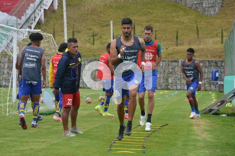 FBL-LIGAPRO-GUALACEO-CUMBAYA