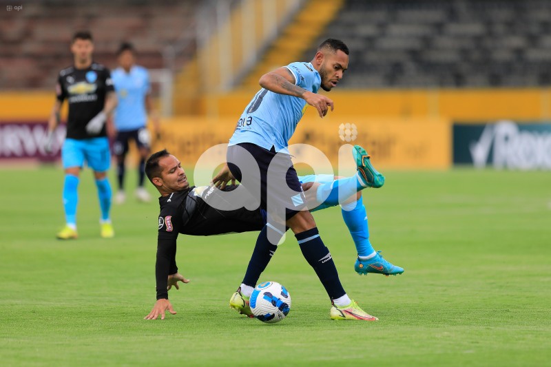 FBL-LIBERTADORES-CATOLICA-BOLIVAR