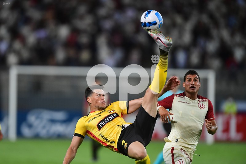 FBL-LIBERTADORES-UNIVERSITARIO-BARCELONA