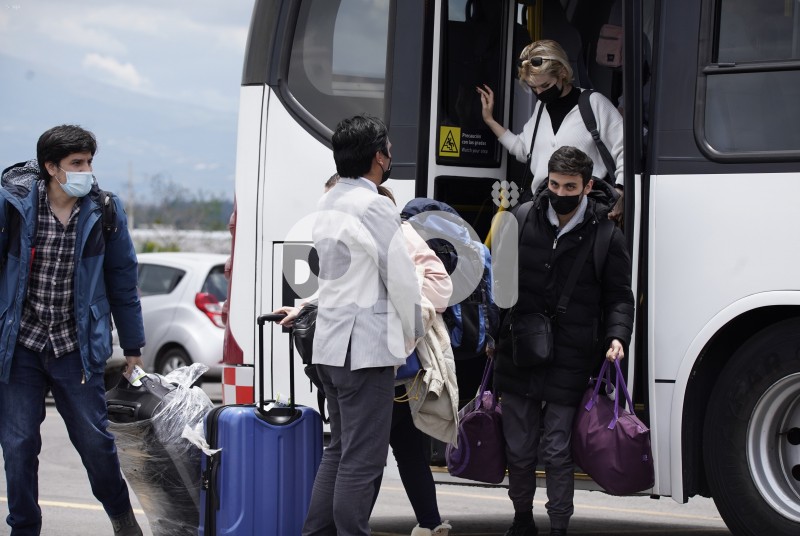 UIO-AEROPUERTO-VUELO-HUMANITARIO-UCRANIA