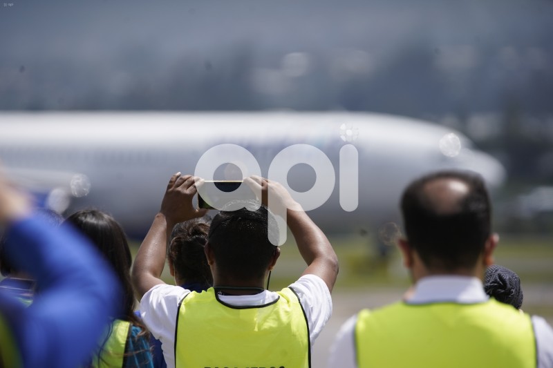UIO-AEROPUERTO-VUELO-HUMANITARIO-UCRANIA