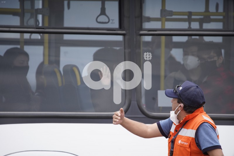 UIO-AEROPUERTO-VUELO-HUMANITARIO-UCRANIA
