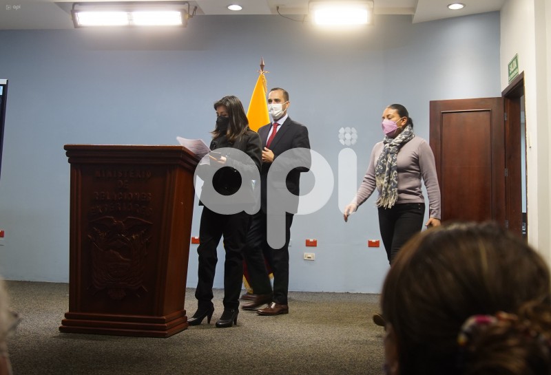 UIO-RRPP-CANCILLER-HOLGUÍN -UCRANIA