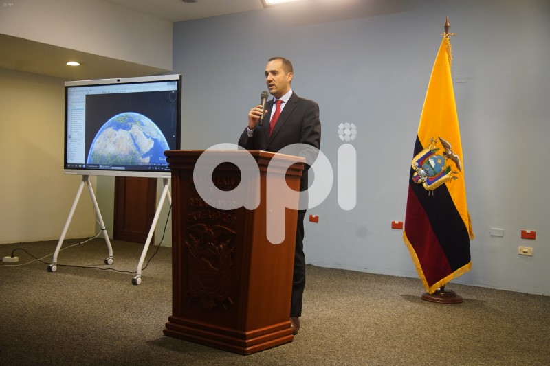 UIO-RRPP-CANCILLER-HOLGUÍN -UCRANIA