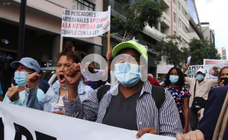 GYE-MARCHA-PESCADORES