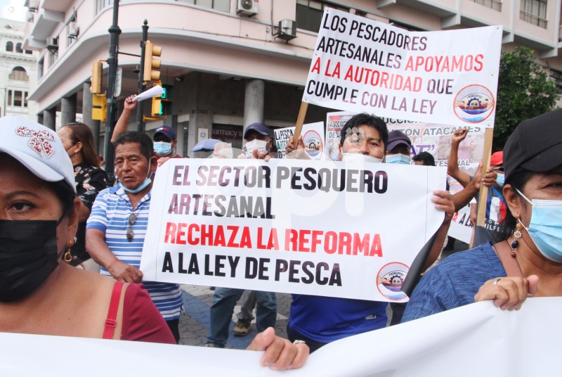 GYE-MARCHA-PESCADORES