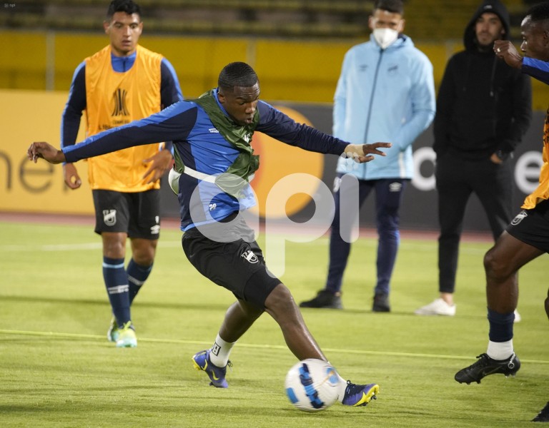 UIO-FBL-LIBERTADORES-CATOLICA-STRONGEST