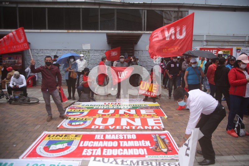 UIO-PLANTÓN-UNE-ASAMBLEA