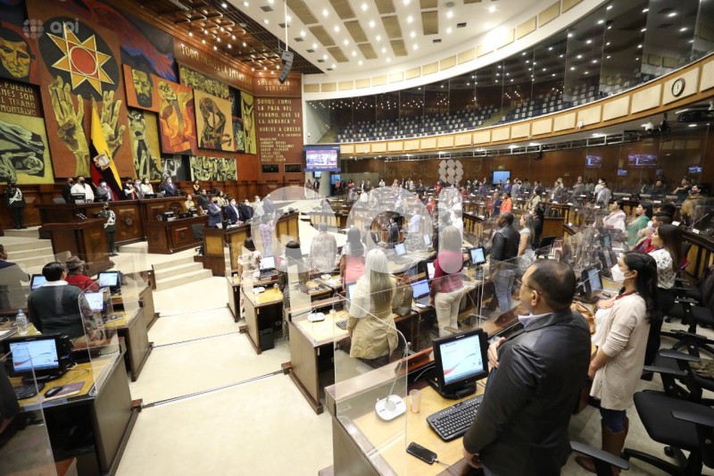 UIO-PLANTÓN-UNE-ASAMBLEA