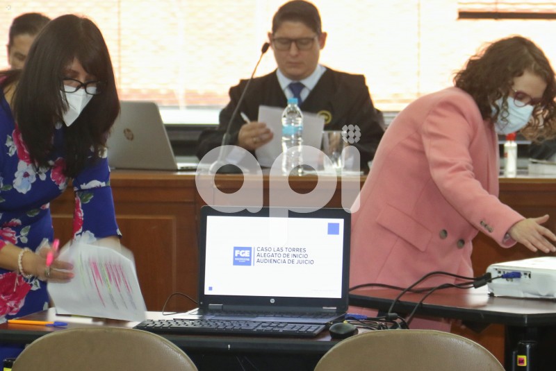 UIO-CNJ-LASTORRES-CELI