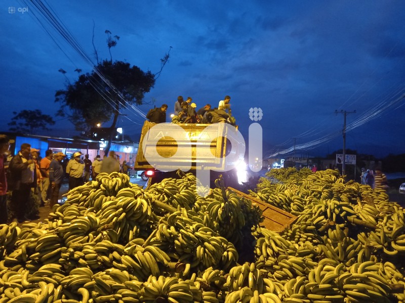 GYE-PROTESTA- BANANEROS
