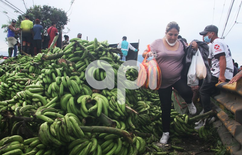GYE-PROTESTA- BANANEROS