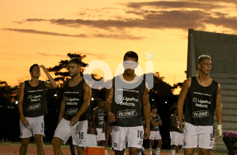 FBL-LIGAPRO-GUAYAQUIL-DELFIN