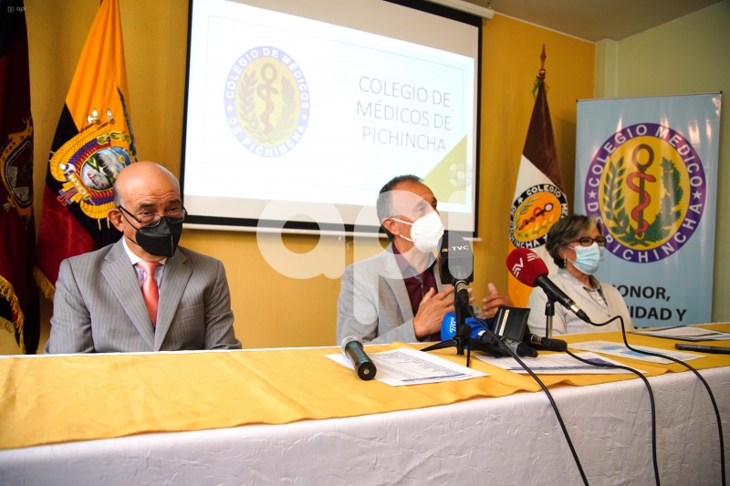 COLEGIO-MEDICOS-RRPP
