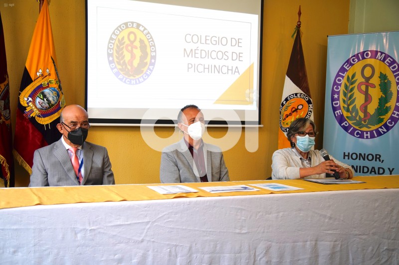 COLEGIO-MEDICOS-RRPP