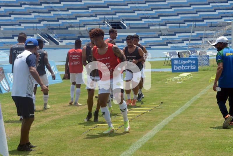 FBL-LIGAPRO-OCTUBRE-GUALACEO